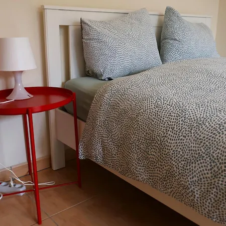 Comfort & בית הארחה *